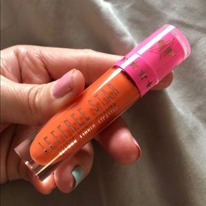 Liquid Lipstick